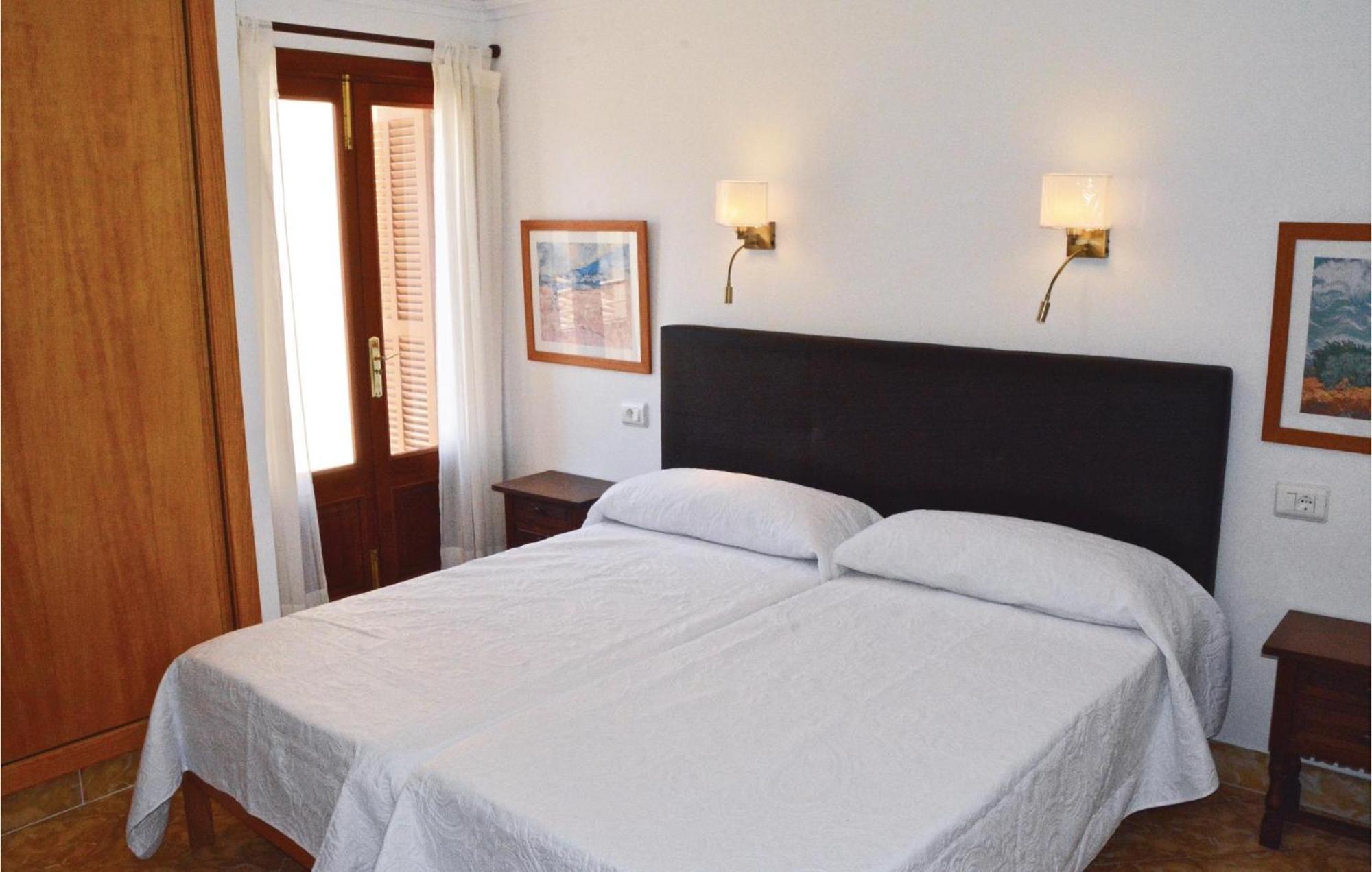 Stunning Home In Can Picafort With Wifi Buitenkant foto